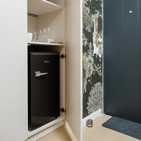The Little Gem - Prime Location In Brasov Old Town Apartment